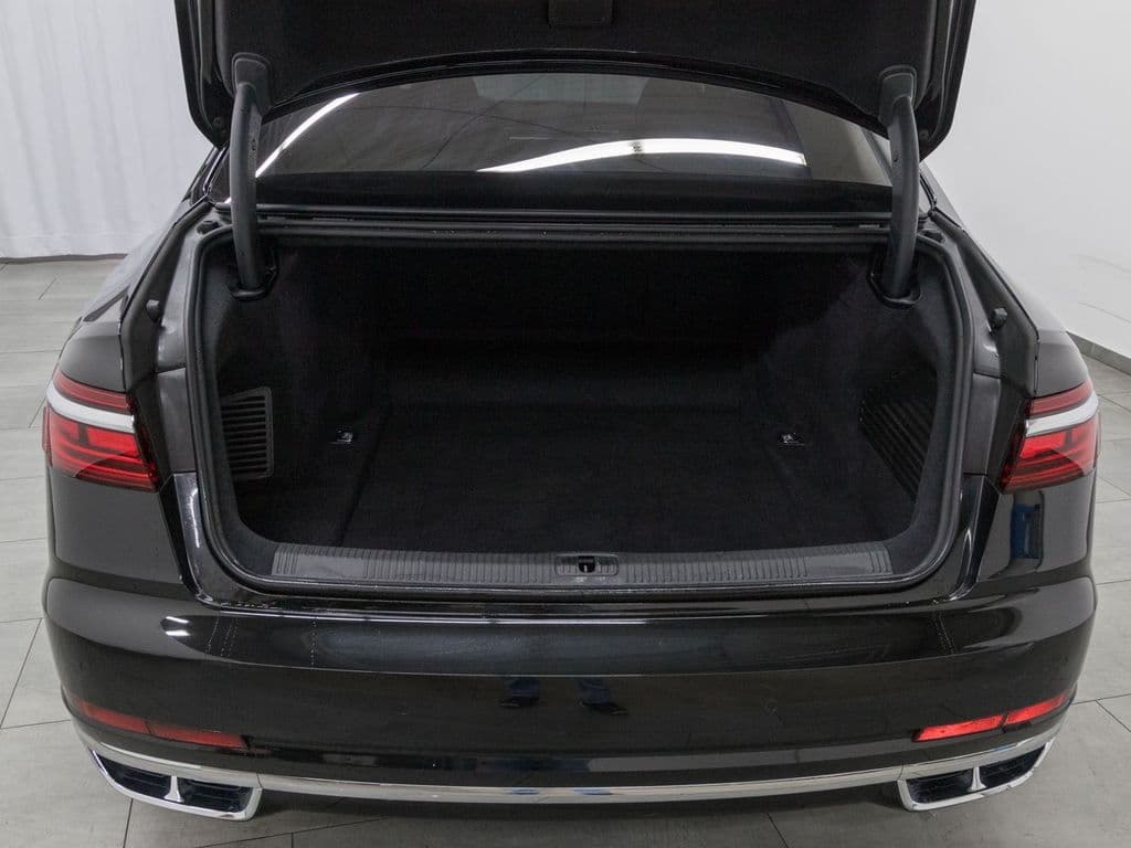 Audi A8 L 55 TFSI Q LM20 PANO ST.HEIZ TV EINZELSITZE.