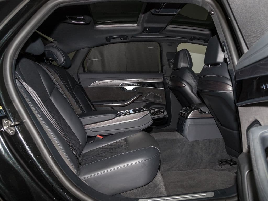 Audi A8 L 55 TFSI Q LM20 PANO ST.HEIZ TV EINZELSITZE.