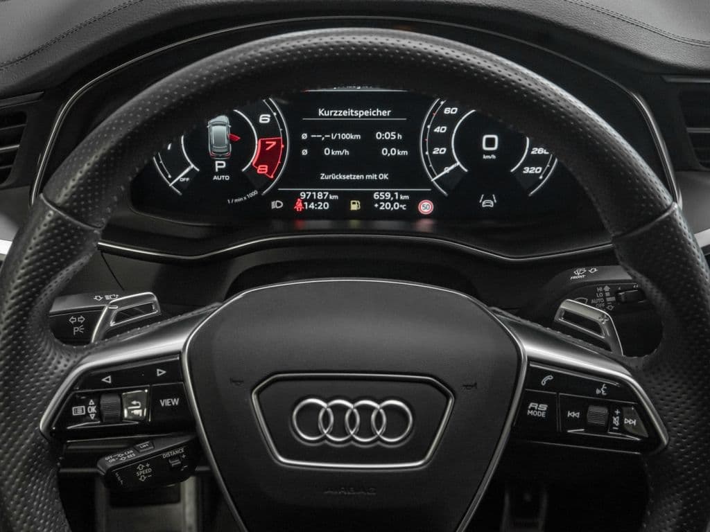 Audi RS6 Avant 4.0 TFSI quattro ACC FLA HUD 360 Pano.