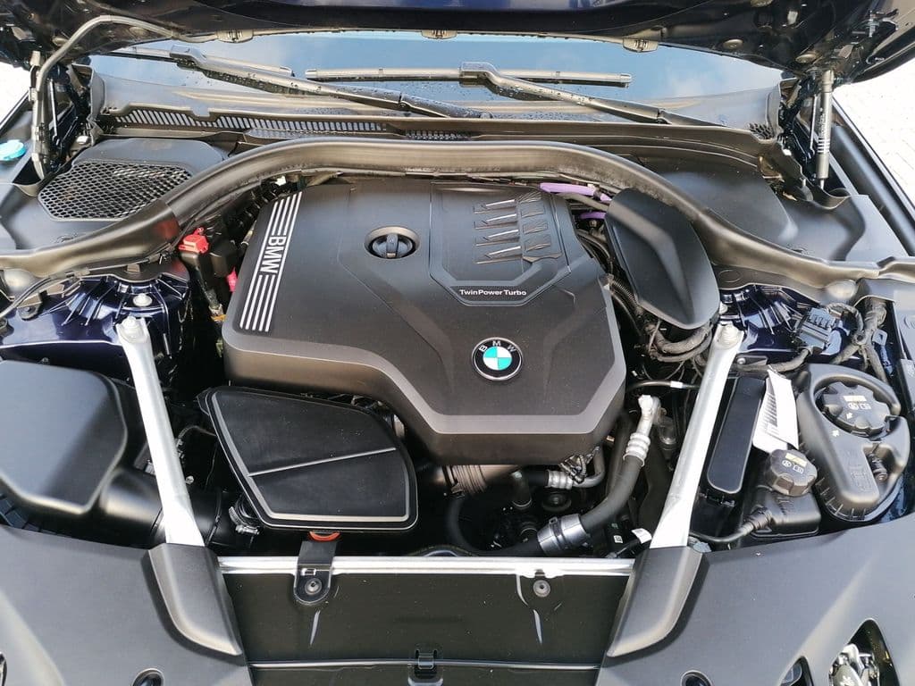BMW 530 i Limousine Luxury Line Navi Prof. HUD Laser.