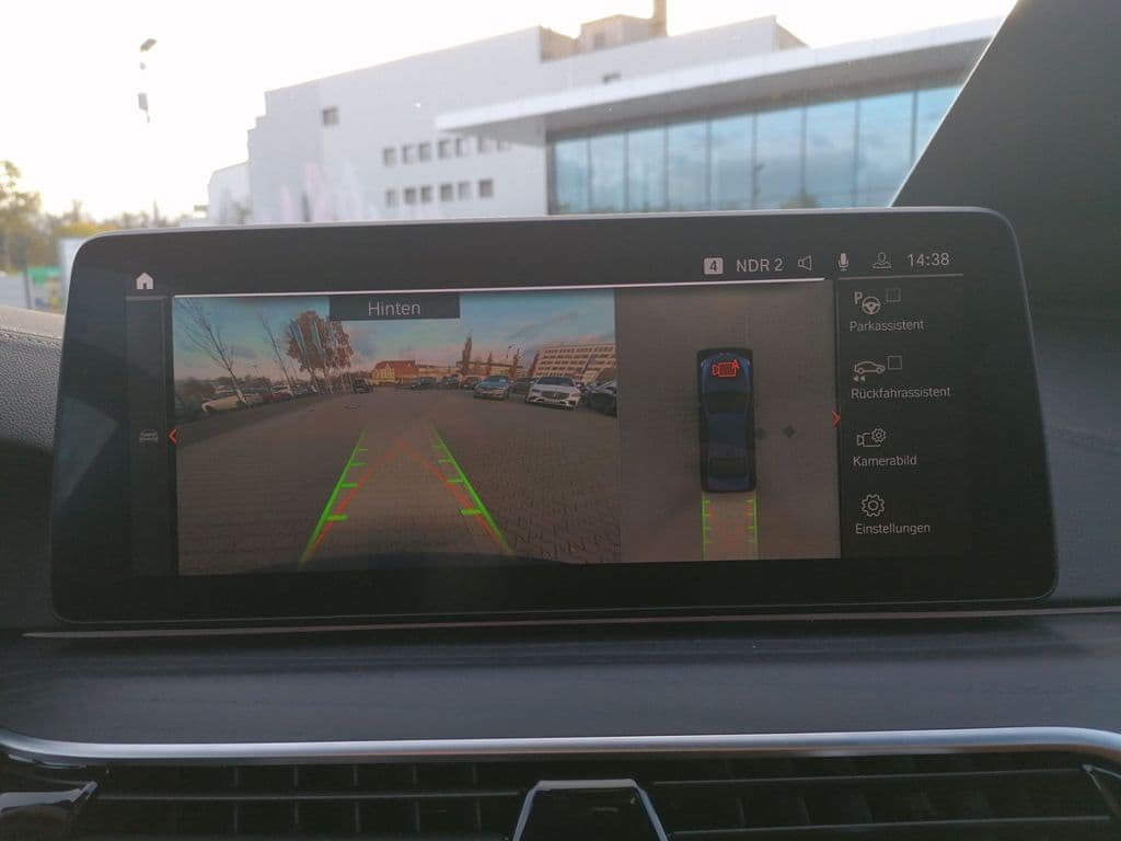 BMW 530 i Limousine Luxury Line Navi Prof. HUD Laser.