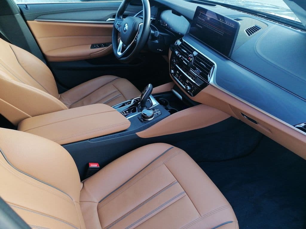 BMW 530 i Limousine Luxury Line Navi Prof. HUD Laser.