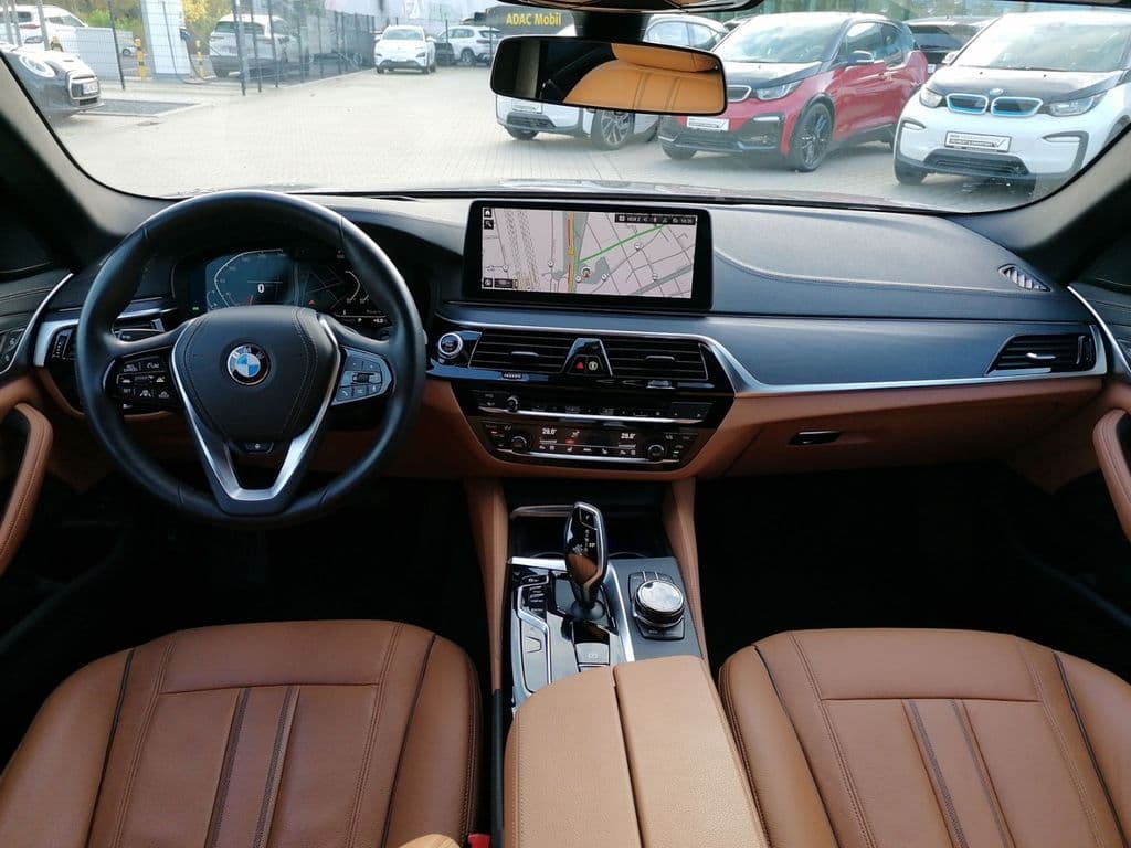 BMW 530 i Limousine Luxury Line Navi Prof. HUD Laser.