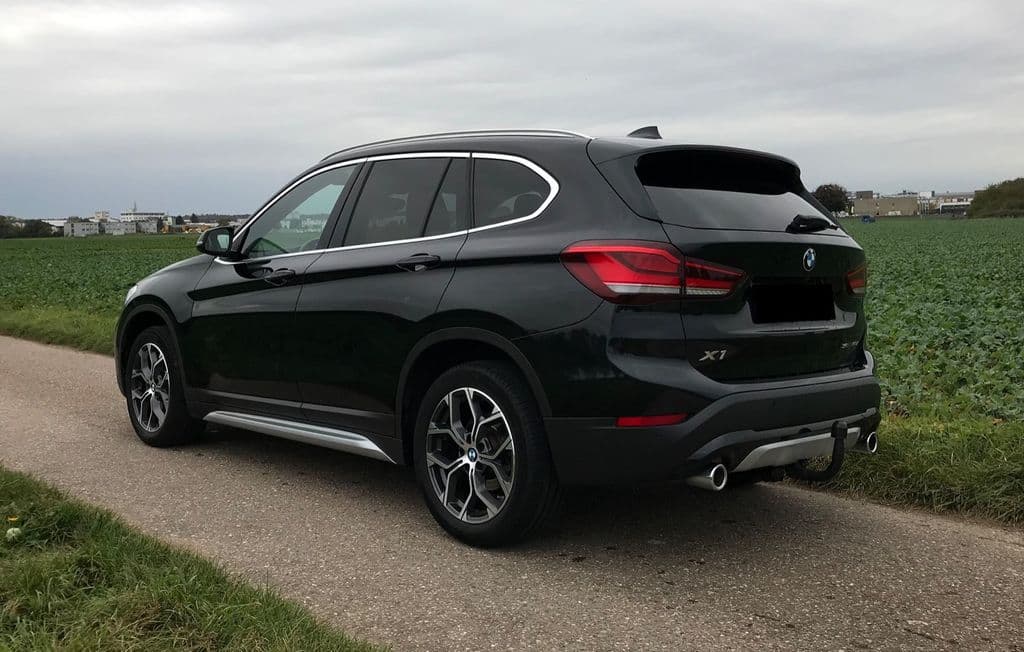 BMW X1 sDrive18d xLine ^Kamera ^AHK ^Navi ^HUD.