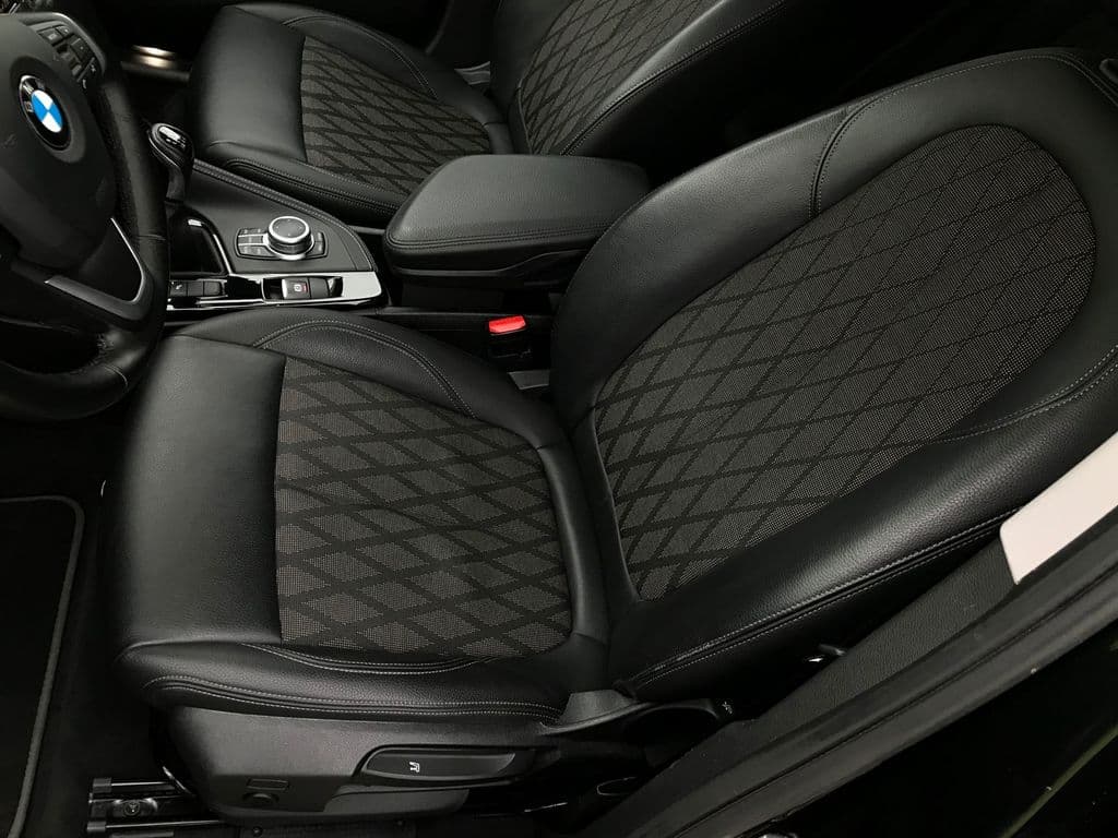 BMW X1 sDrive18d xLine ^Kamera ^AHK ^Navi ^HUD.