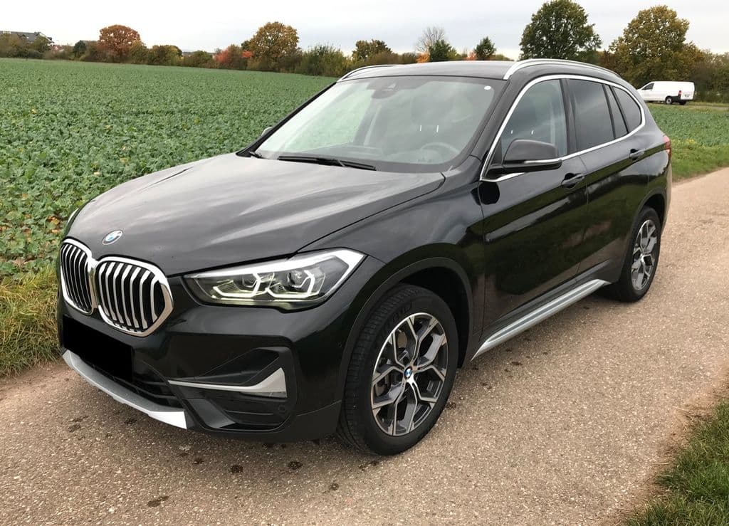 BMW X1 sDrive18d xLine ^Kamera ^AHK ^Navi ^HUD.