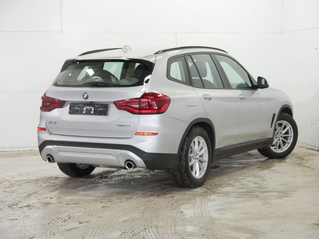 BMW X3 xDrive d LiveCP*Kamera*18*LED*Navi+*AHK*DAB.