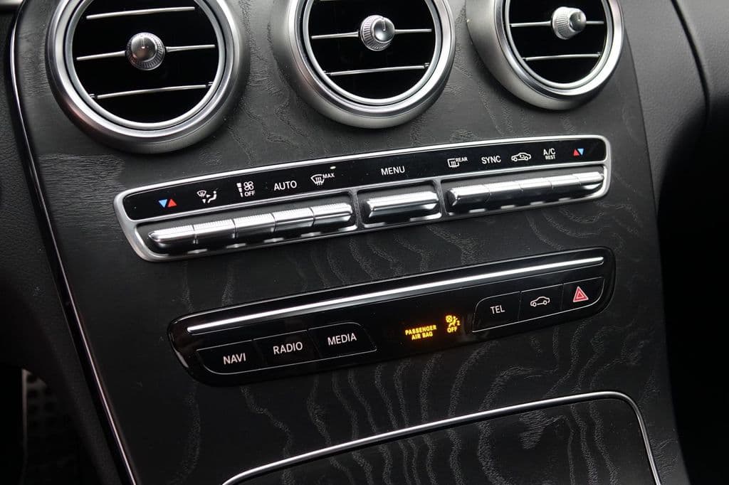 Mercedes-Benz C 300 d T 9G-Tronic AMG Navi/Distronic/Kamera/AH.