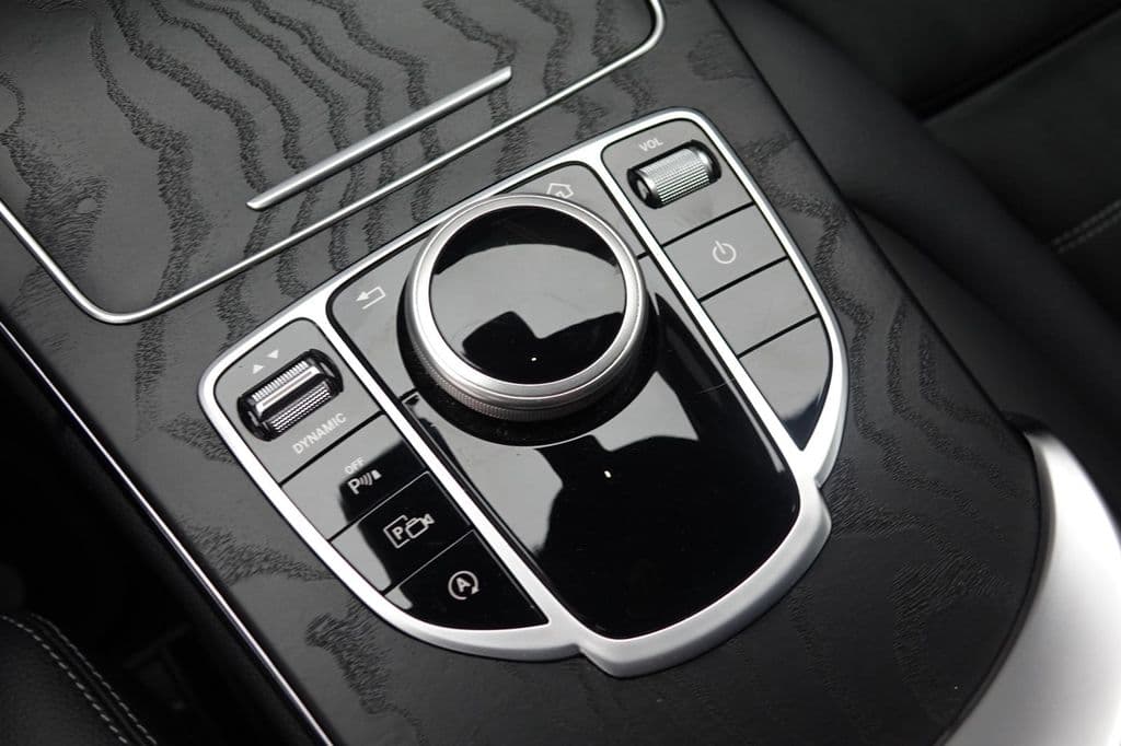 Mercedes-Benz C 300 d T 9G-Tronic AMG Navi/Distronic/Kamera/AH.