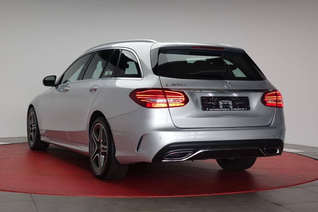 Mercedes-Benz C 300 d T 9G-Tronic AMG Navi/Distronic/Kamera/AH.