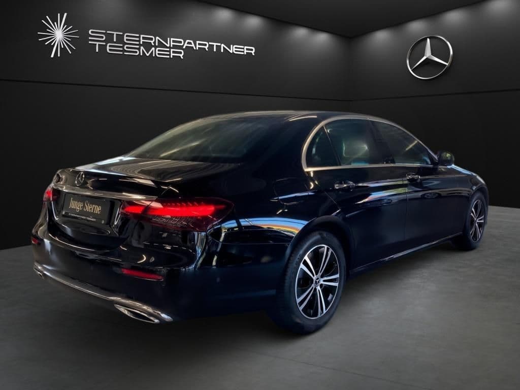 Mercedes-Benz E 300 AVANTGARDE+MBUX+MULTIBEAM+DISTRONIC+360°.