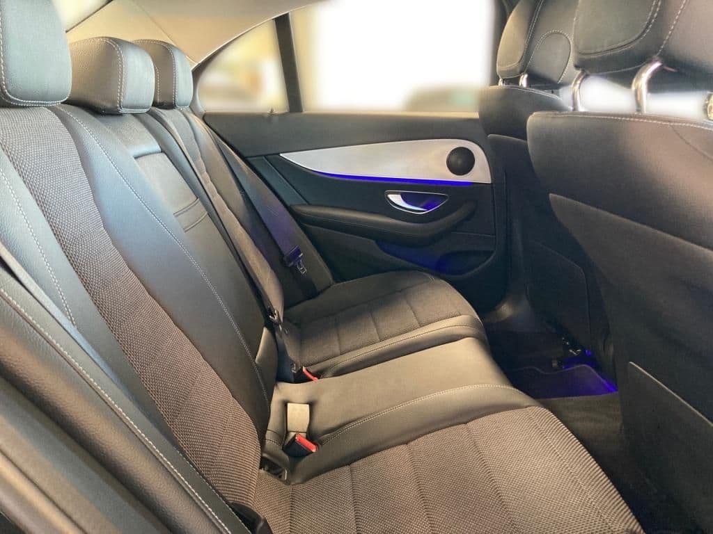 Mercedes-Benz E 300 AVANTGARDE+MBUX+MULTIBEAM+DISTRONIC+360°.