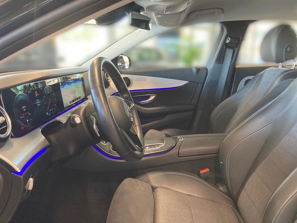 Mercedes-Benz E 300 AVANTGARDE+MBUX+MULTIBEAM+DISTRONIC+360°.