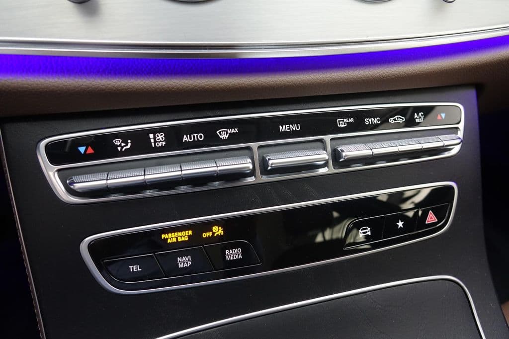 Mercedes-Benz E 300 T 9G-Tronic Avantgarde Navi/Leder/Distroni.