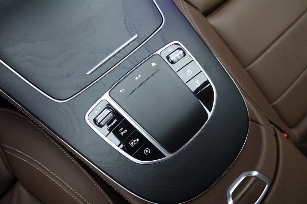 Mercedes-Benz E 300 T 9G-Tronic Avantgarde Navi/Leder/Distroni.
