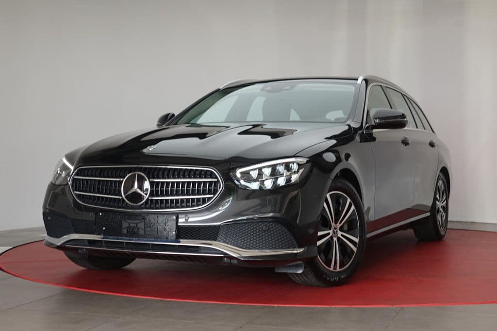 Mercedes-Benz E 300 T 9G-Tronic Avantgarde Navi/Leder/Distroni.