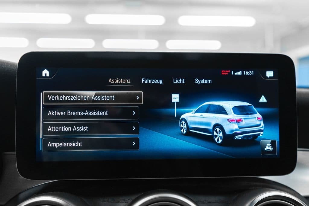 Mercedes-Benz GLC 300 Autom.LED NAVI PANO KAM PDC BURMESTER.