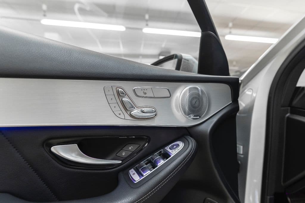 Mercedes-Benz GLC 300 Autom.LED NAVI PANO KAM PDC BURMESTER.
