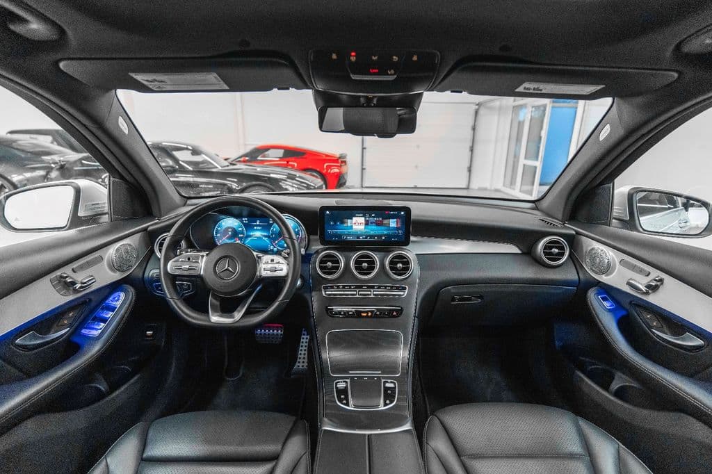 Mercedes-Benz GLC 300 Autom.LED NAVI PANO KAM PDC BURMESTER.