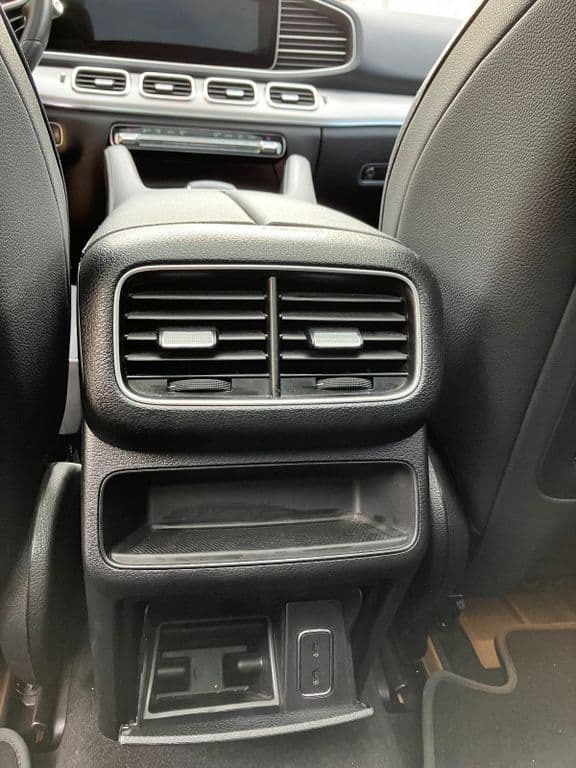 Mercedes-Benz GLE 300 d 4MATIC - DISTRONIC - PANO - AHK - 360°.