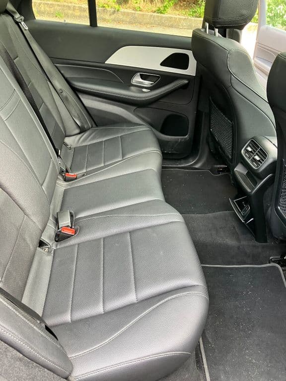 Mercedes-Benz GLE 300 d 4MATIC - DISTRONIC - PANO - AHK - 360°.